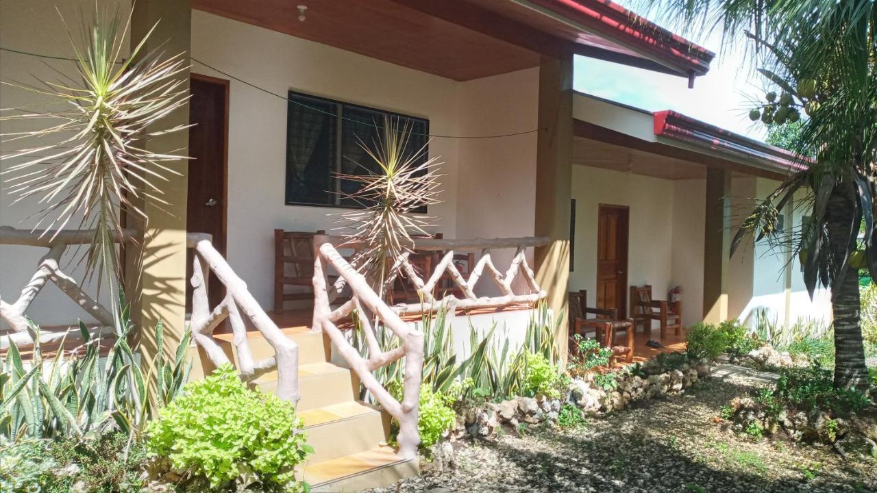 Casa James Apartment, Rooms , Pool And Restaurant Siquijor Buitenkant foto